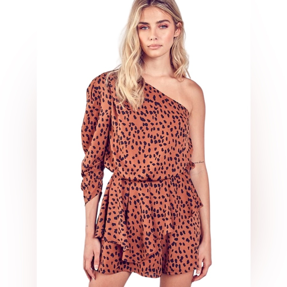 Do + Be cheetah romper S